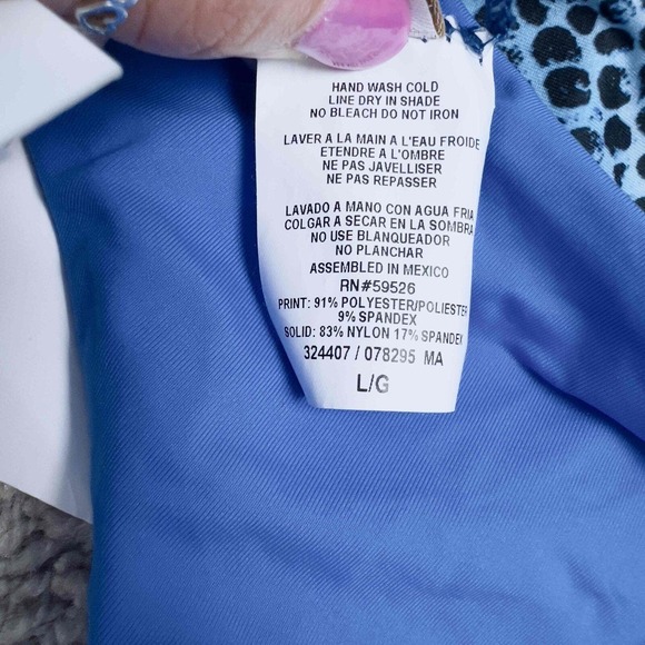 NWT Becca Size Large Reversible Bikini Blue Snake Print Pattern - Picture 12 of 12